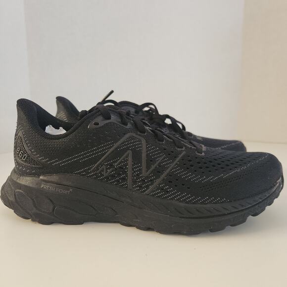 New Balance Women's Fresh Foam X 860 V13, Black/Lead/Black Metallic, 8.5 - Picture 2 of 8